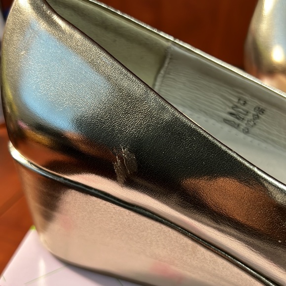 (2S) Pazitos Girls Gold Wedge Platform slip on - Picture 4 of 4